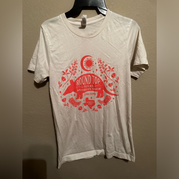 Round top tee - Picture 2 of 4